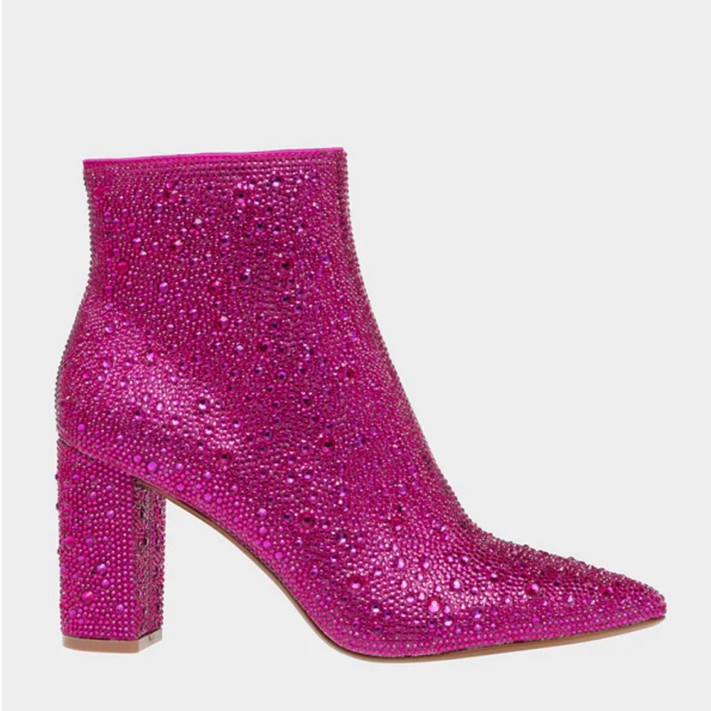 Betsey Johnson Cady Fuschia Booty